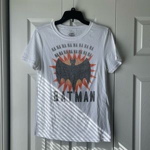 Junior’s Batman Graphic Tee